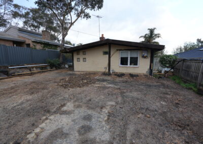 Modern Mud Brick Home Extension in Montmorency, Melbourne