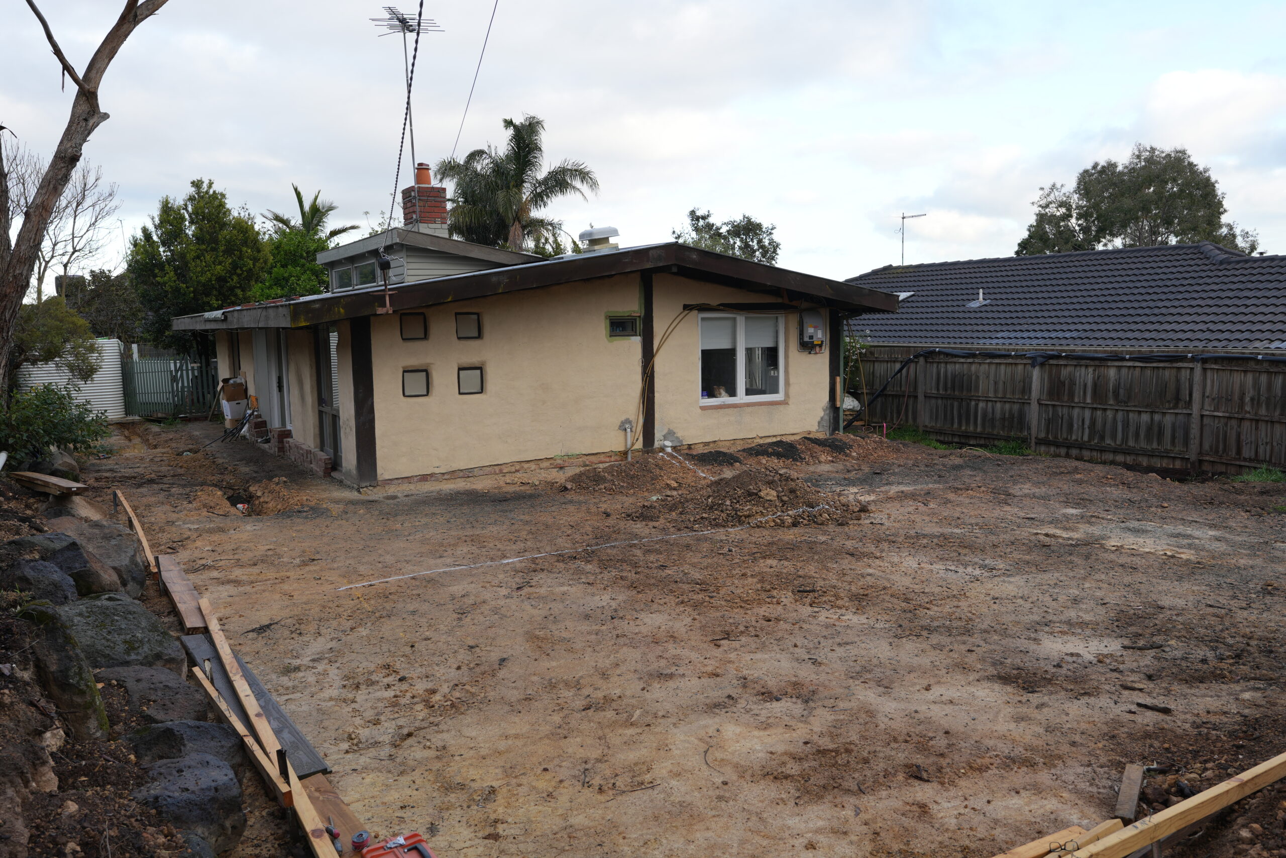 Mud brick home built by Alistair Knox